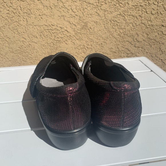 Alegria LAU-869 wine glittery leather shoe size 9 ( European 39) - Picture 5 of 14